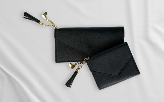 Duo Victoria Wallets